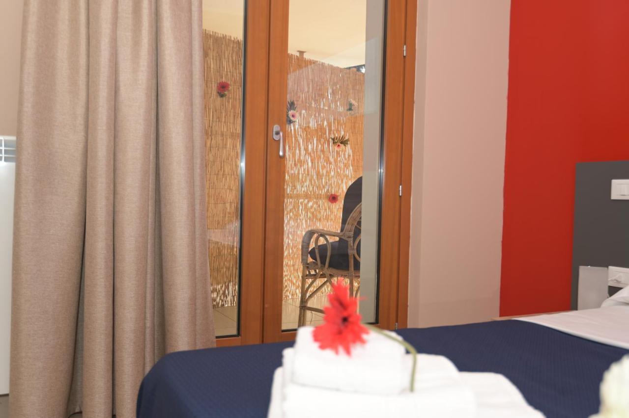 Clc Home B&B كوزنسا المظهر الخارجي الصورة
