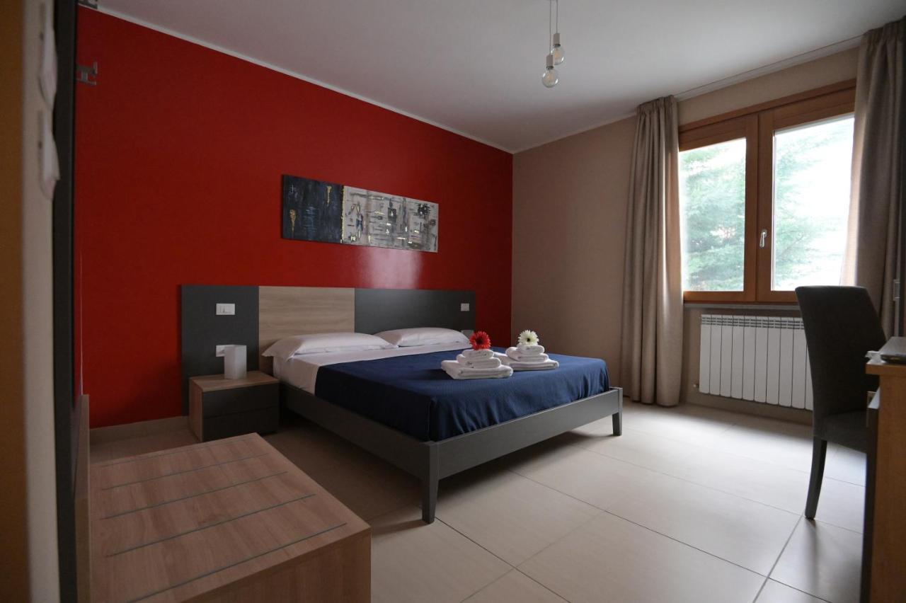 Clc Home B&B كوزنسا المظهر الخارجي الصورة