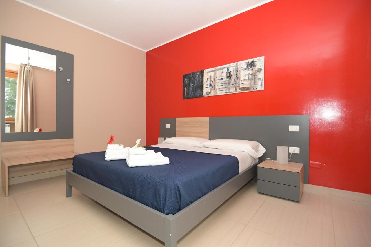 Clc Home B&B كوزنسا المظهر الخارجي الصورة