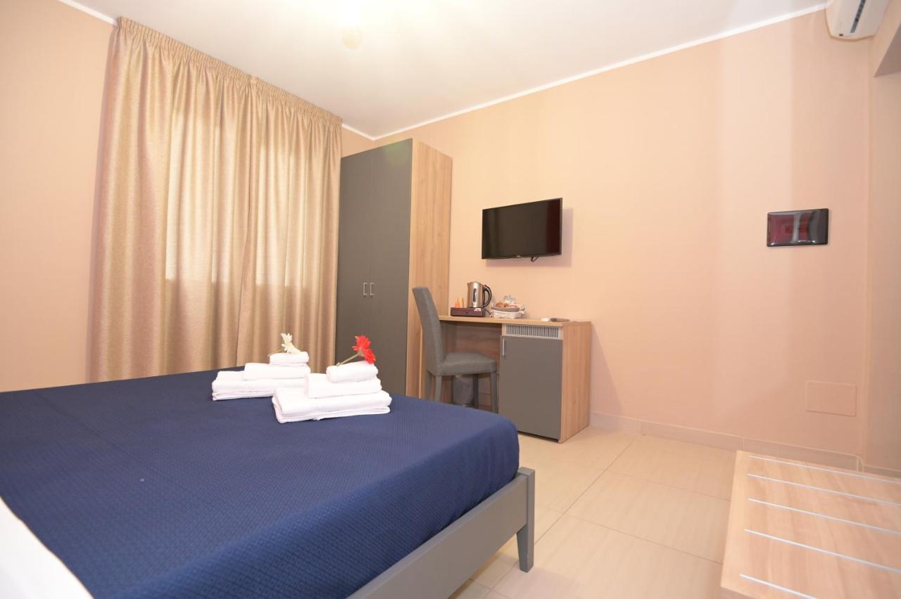 Clc Home B&B كوزنسا المظهر الخارجي الصورة