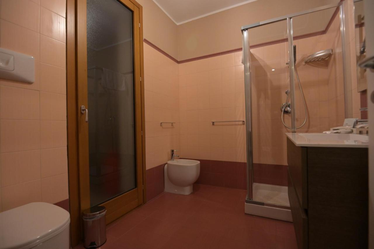 Clc Home B&B كوزنسا المظهر الخارجي الصورة